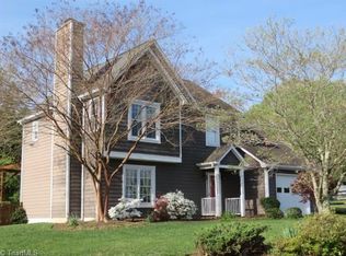 1112 Stamford Club Dr, Rural Hall, NC 27045