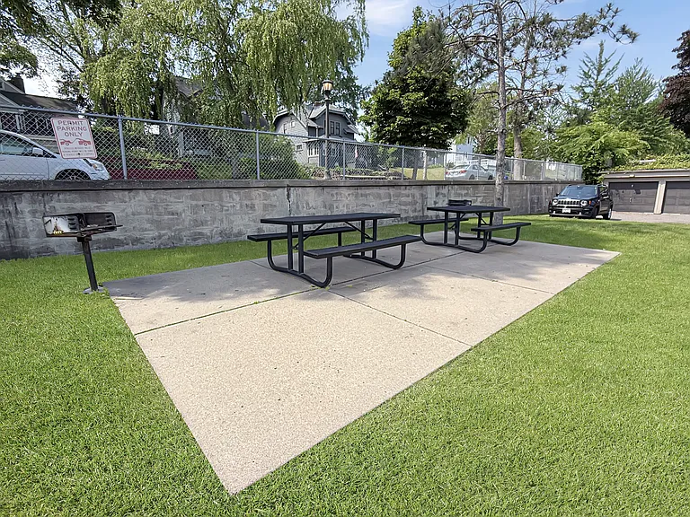 The Terraces/McLean — Photo 19