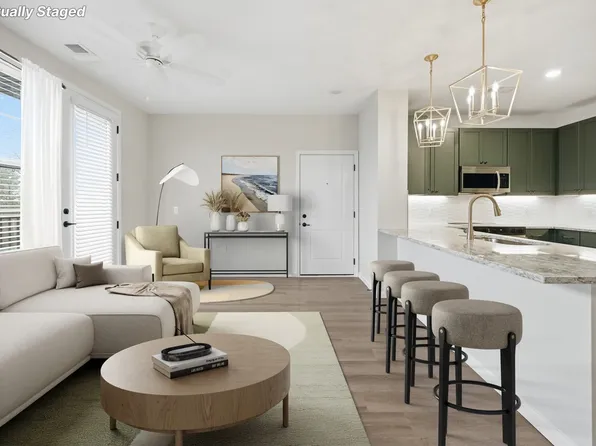 Maison Apartments