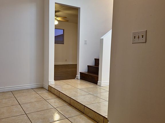 4th image of 15275 Mesquite St