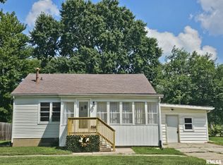 321 S Vine St, Mount Pulaski, IL 62548