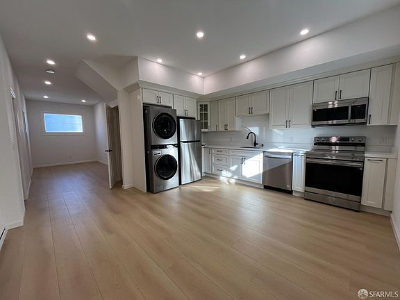 3rd image of 3645-B 25th St