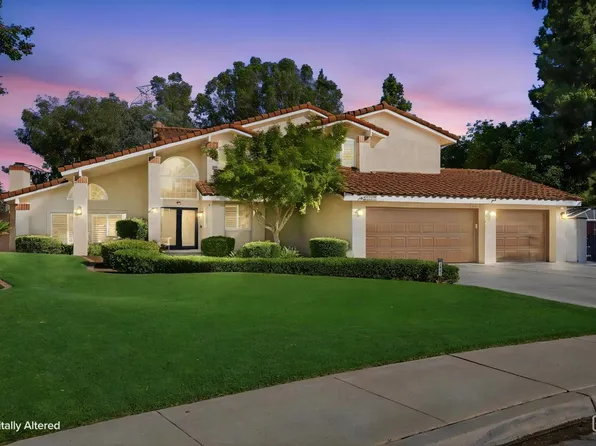 1912 Toulouse Ln, Bakersfield, CA 93311