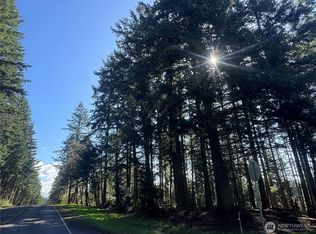 396 E Durr Rd, Camano Island, WA 98282