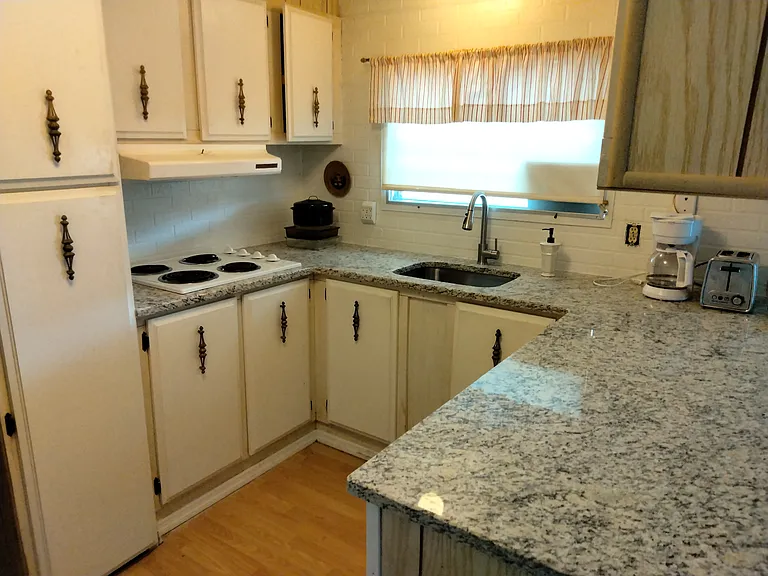 265 Dixie Ln — Photo 2