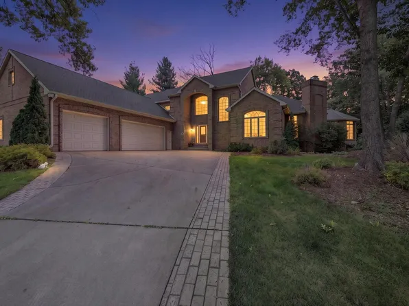 1935 E Telemark Cir, Green Bay, WI 54313