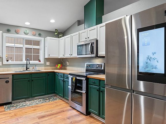 5th image of 19721 47th Avenue NE