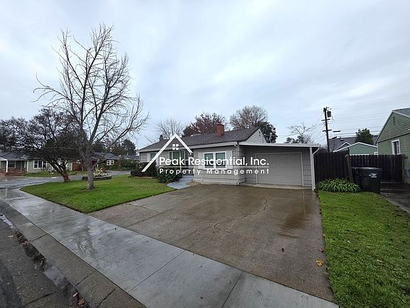 3rd image of 4101 Cabrillo Way