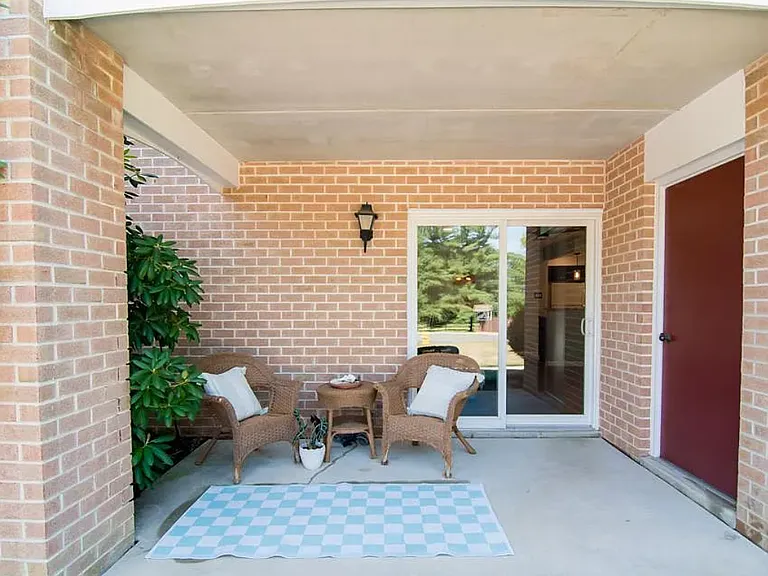 2705 Rolling Green Dr — Photo 9