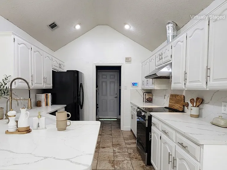 2906 Whetstone Ln — Photo 13