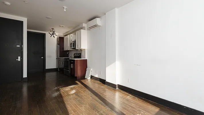 Rented by Nooklyn NYC LLC | media 8