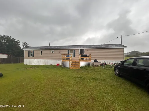 5695 Nc 43, Pinetops, NC 27864