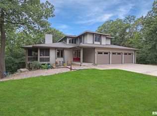 202 E Miller Rd, Edelstein, IL 61526