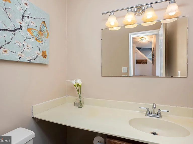 423 Gorman Ave — Photo 11