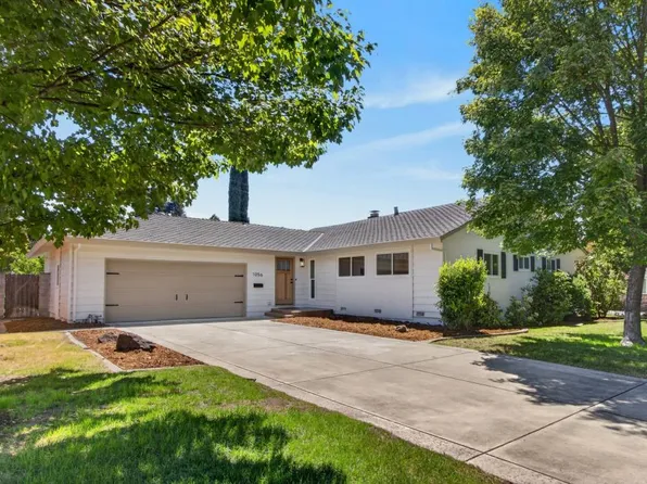 1056 Entrada Rd, Sacramento, CA 95864
