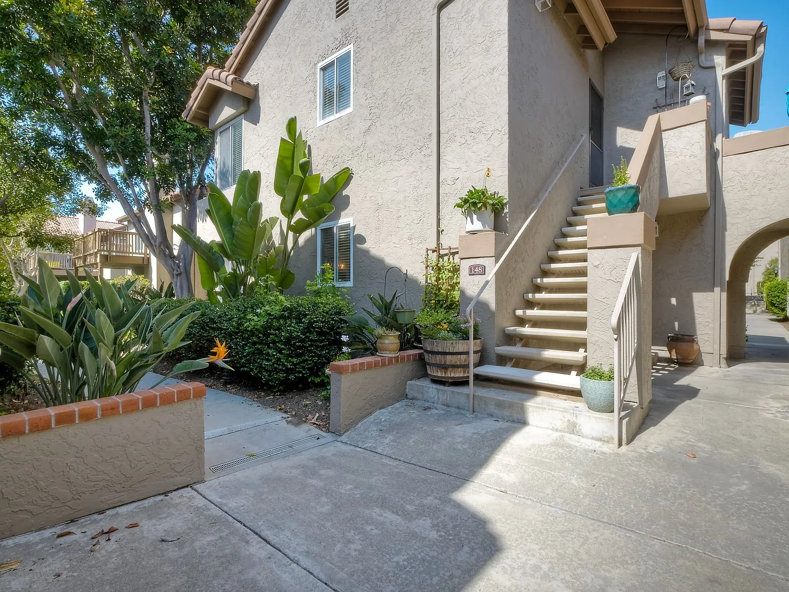 3 bed, 1242 sqft, $4,495 — Photo 4