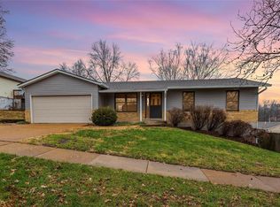 4335 Grand Marnier Dr, Saint Louis, MO 63129