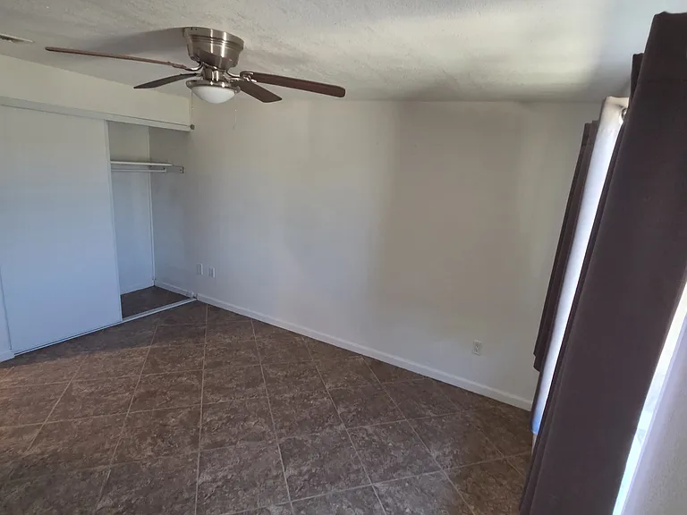 3643 E Ludlow Dr — Photo 16