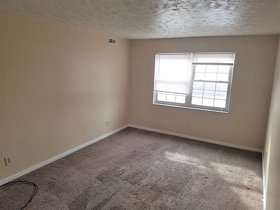 2nd image of 611 N Meridian St #8