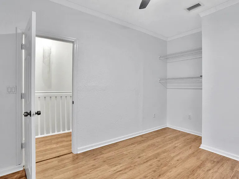 6527 Catalina Ln — Photo 25