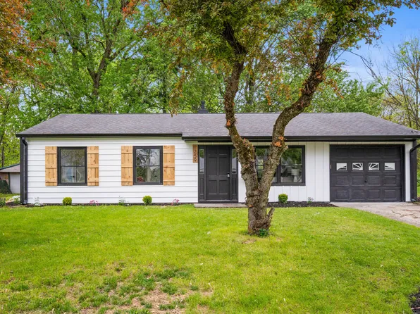 1295 Rolling Ridge Dr, Noblesville, IN 46060