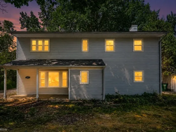 2758 Oak St, Willoughby, OH 44094