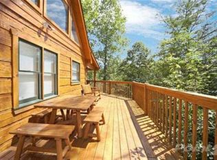 840 Mill Creek Rd, Pigeon Forge, TN 37863