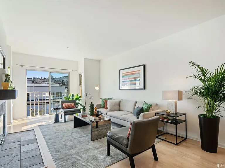 600 Chestnut St #409 — Photo 19