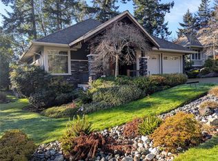 1266 Oceanwood Ln, Saanich, BC V8X 0A4