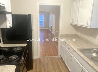 8629 Greenwood Rd, Raytown, MO 64138