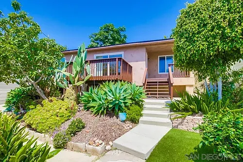 1712 Bervy St Photo 1