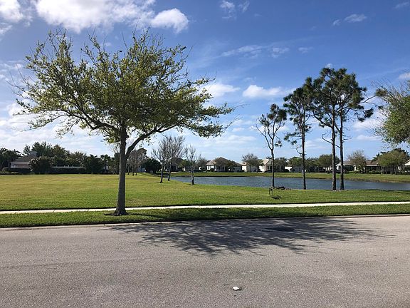 4th image of 7610 S Village Sq