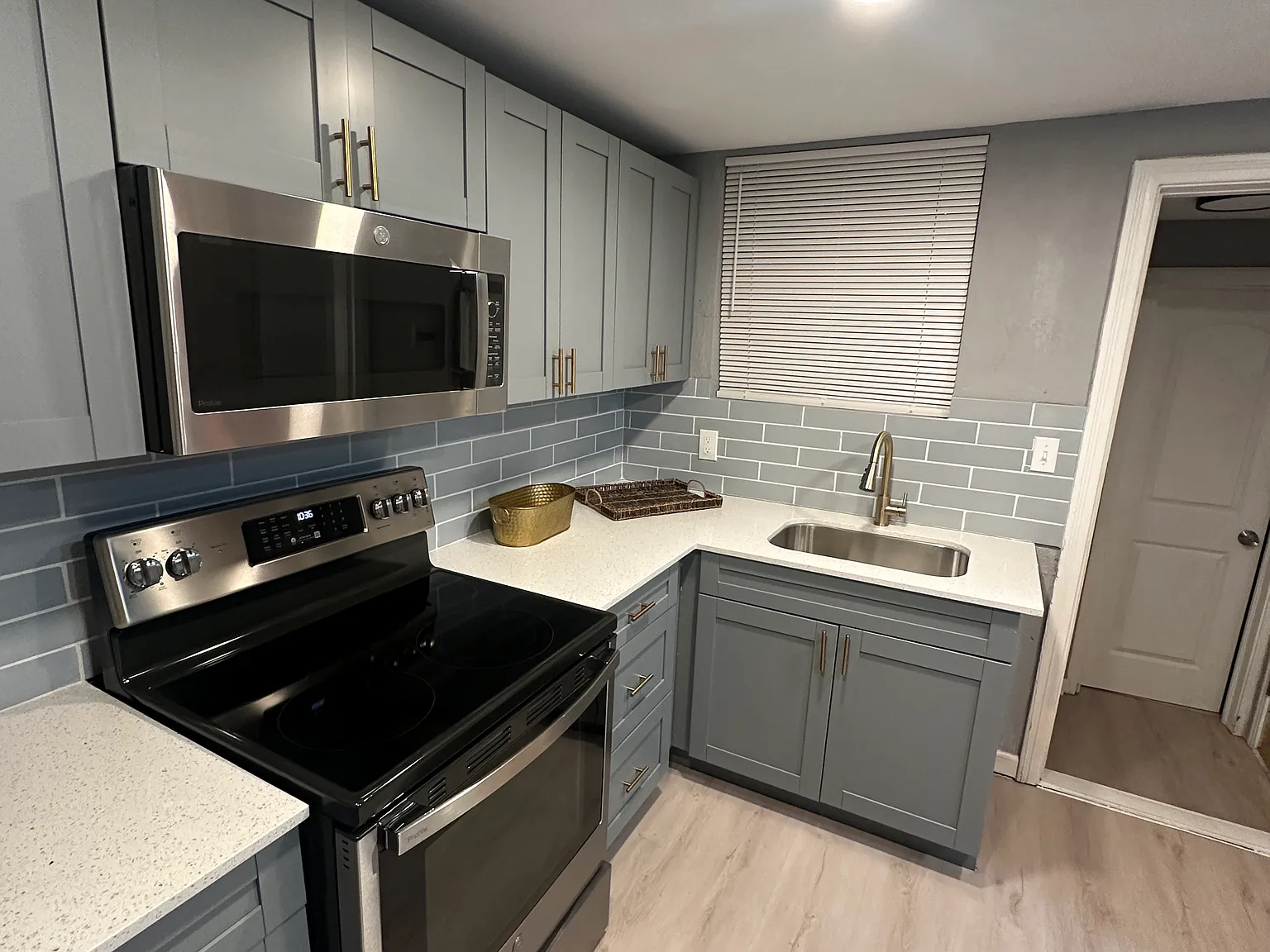 3150 Belden Cir — Photo 4