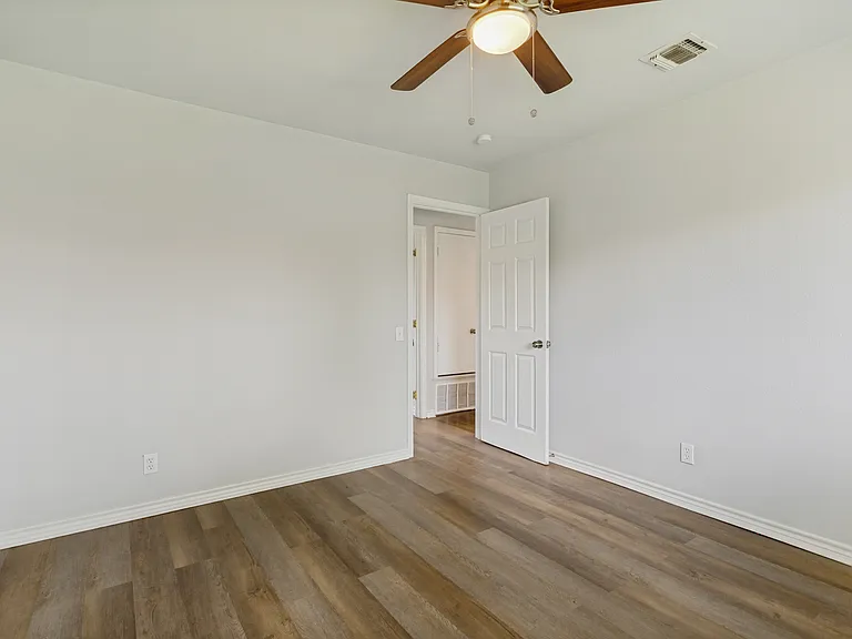 5535 Red Sky St — Photo 17