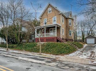 28 Handy St, New Brunswick, NJ 08901