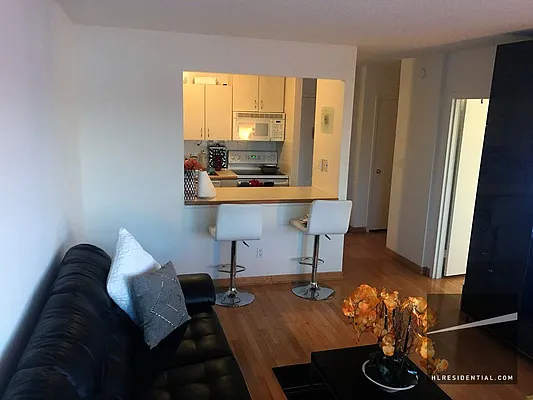 Rented by Highline Residential | media 26