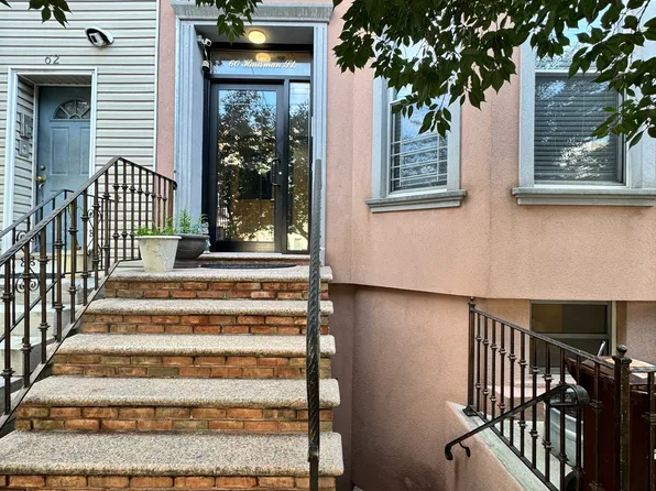 60 Hausman Street image 1 of 28