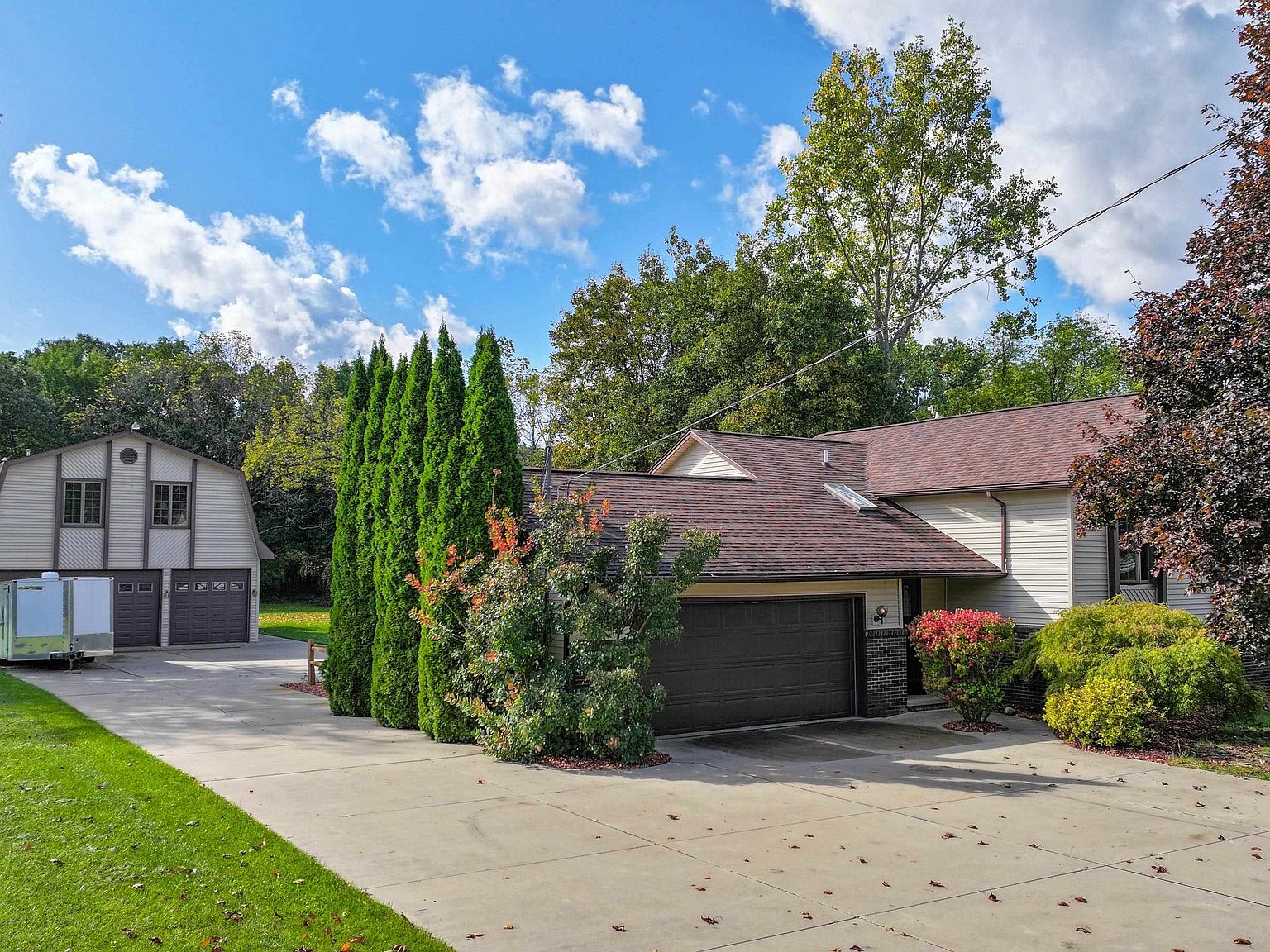 4133 Lahring Rd, Linden, MI 48451 MLS 50124361 Zillow