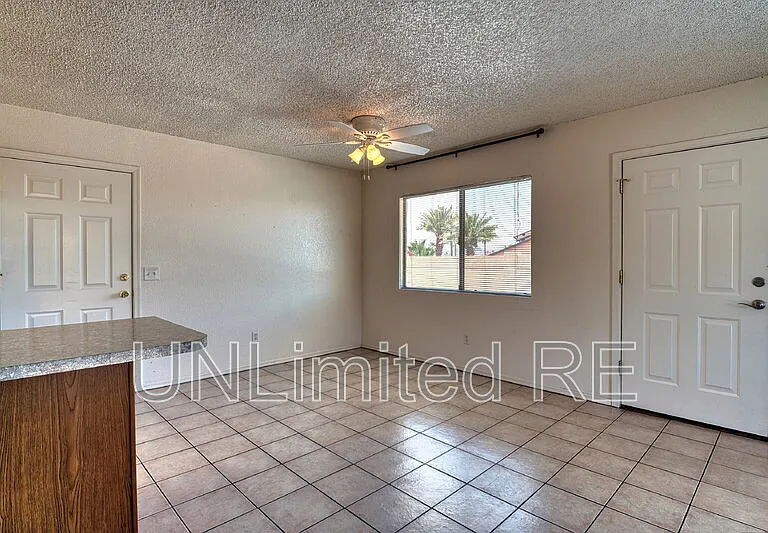 2980 Winterhaven Dr — Photo 6