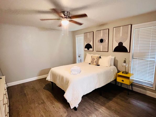 jacksonville-florida-154714023 picture