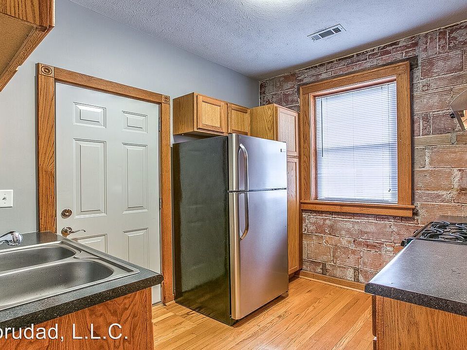1st image of 324 S 27th Ave APT 03