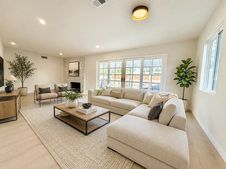 Living Room / virtually staged