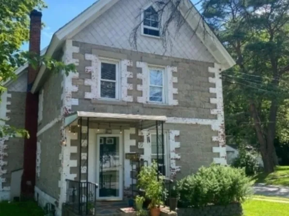 29 Diller Ave, Newton Town, NJ 07860