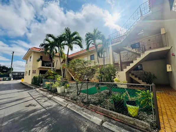 201 NW 47th Ave #3, Miami, FL 33126