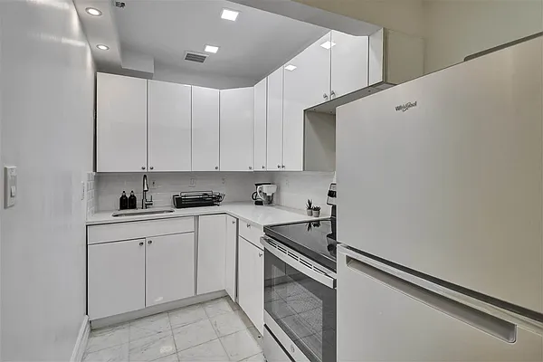 942 East 215th Street #2 in Williamsbridge, Bronx | StreetEasy