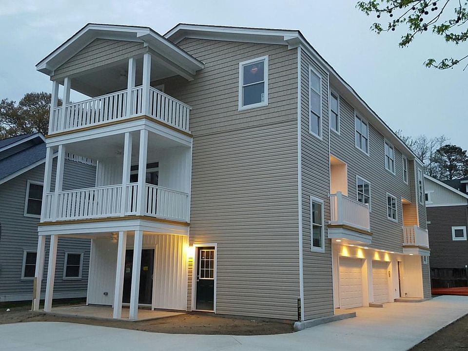 3 Story Duplex Front & Back