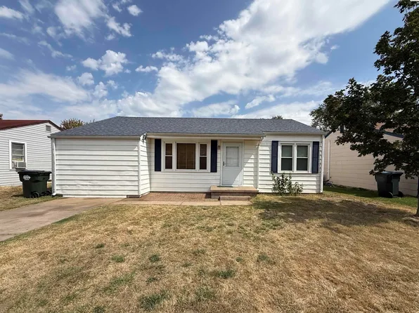1410 N Orchard Ave, Hutchinson, KS 67501