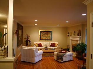 809 Orchid Pl, Los Altos, CA 94024