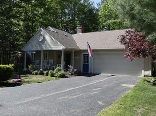 14 Honeysuckle Ln, Scarborough, ME 04074