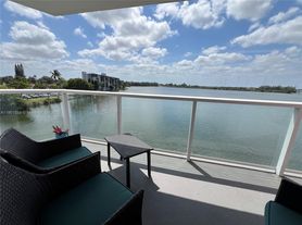 1301 NE Miami Gardens Dr